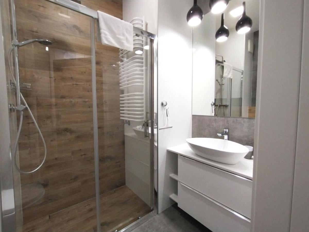 Prymasa Tysiaclecia 83A City Center Viev Sperate Bedroom By Perfect Apart 530 Warsaw Luaran gambar